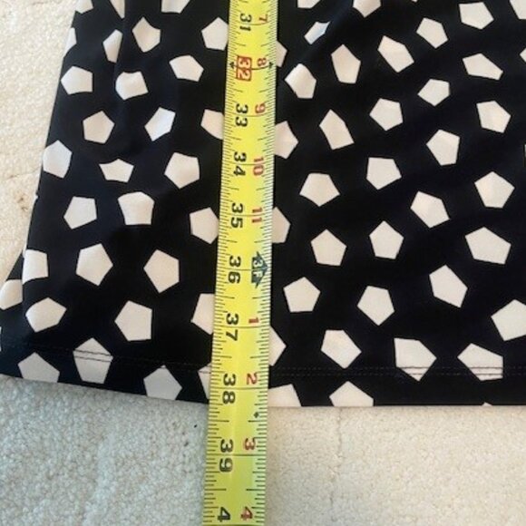 Anne Klein Faux Wrap ¾ Sleeve Black & White Geometric Print Dress – MEDIUM - Picture 10 of 16